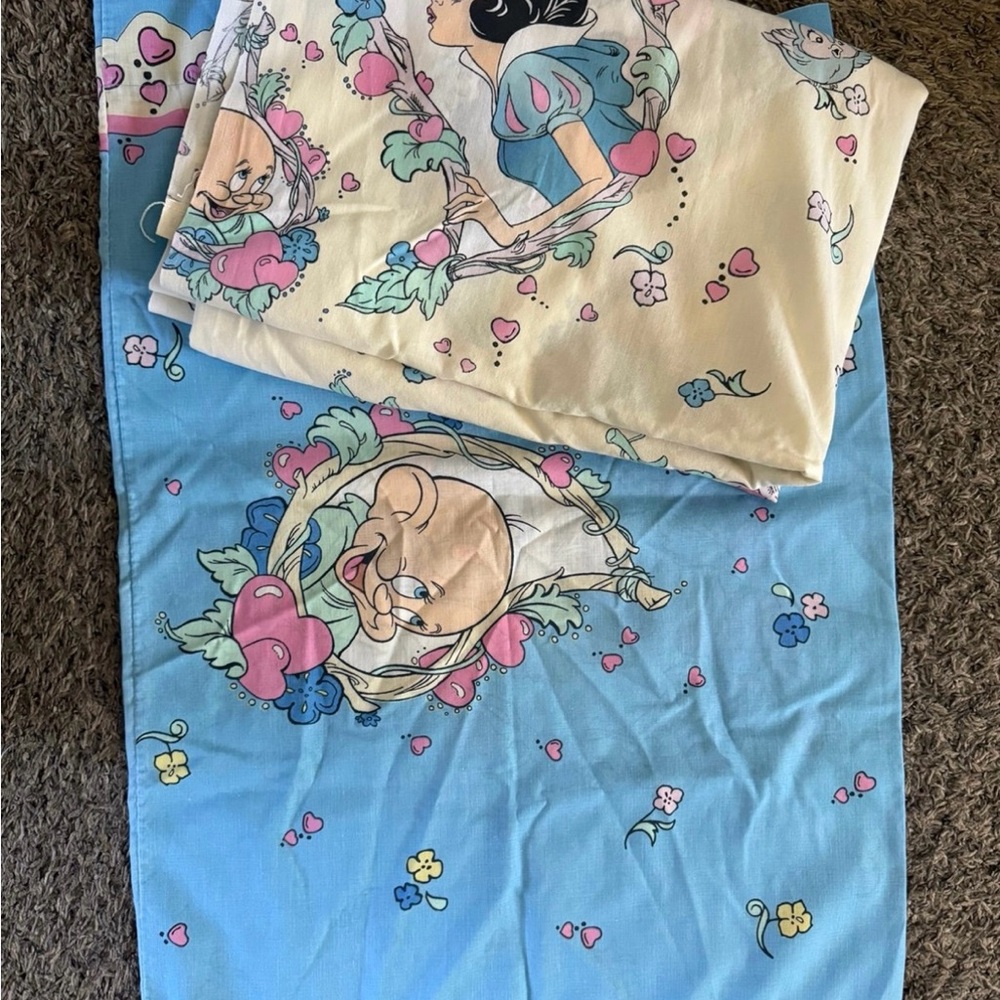 Vintage Disney snow white sheet and pillow case